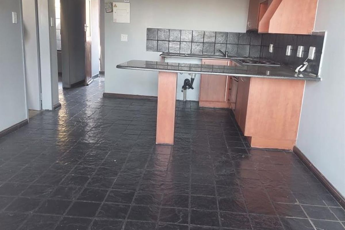 2 Bedroom,1 Bath apartment for Rent in Noordwyk - Photo 5