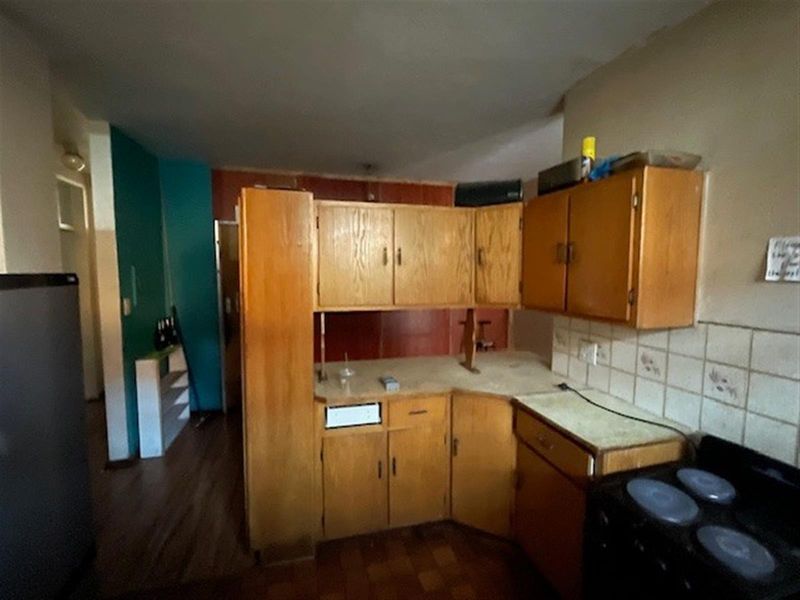 Investment Property for Sale in Sunnyside. - Photo 2