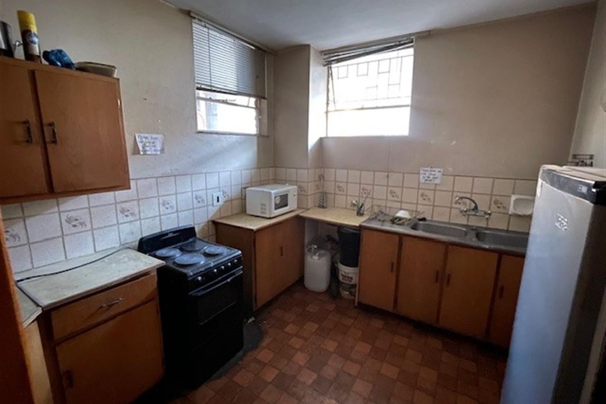 Investment Property for Sale in Sunnyside. - Photo 3