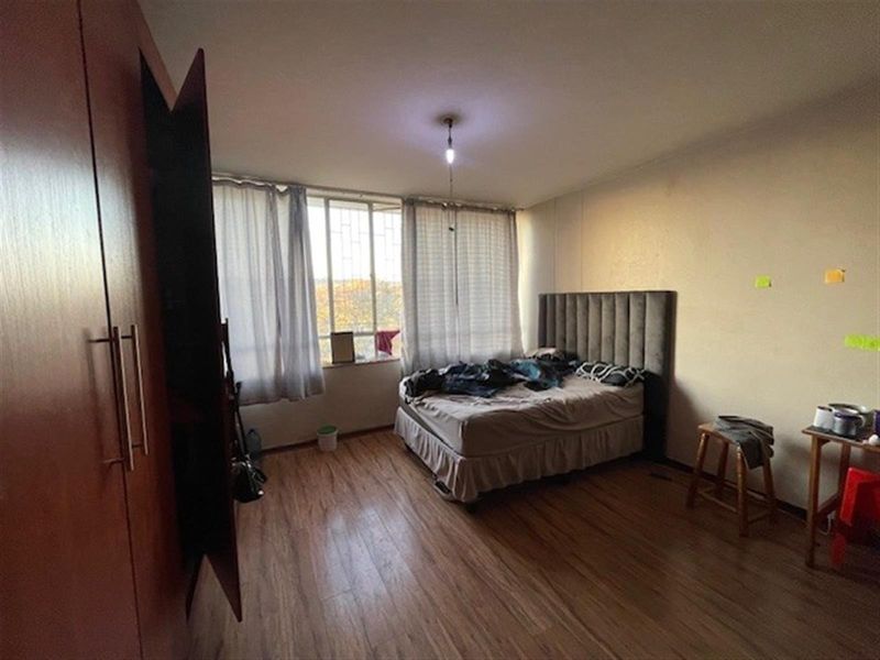 Investment Property for Sale in Sunnyside. - Photo 7