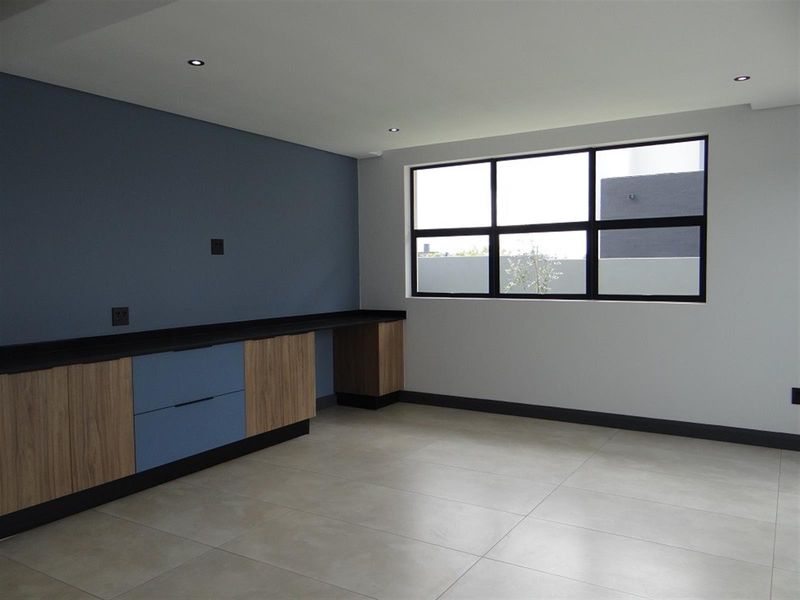 House For Sale in Fountainbrook Estate, Midstream Estate, Centurion - Photo 6