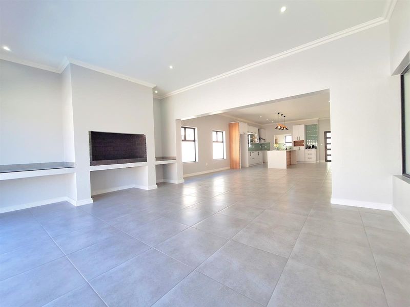 Brand New Luxury: 199.87sqm Masterpiece soon to be built. - Photo 5