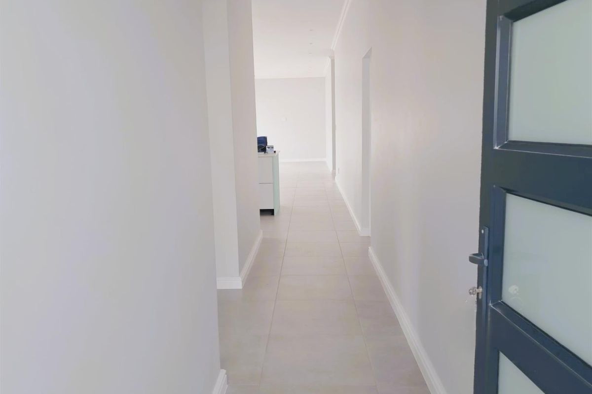 Brand New Luxury: 199.87sqm Masterpiece soon to be built. - Photo 4