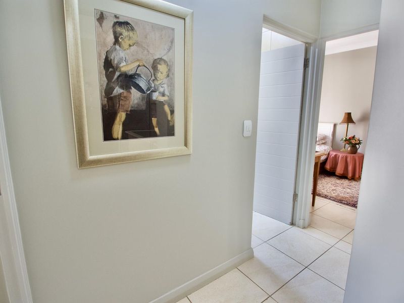 Charming Ground Floor Apartment in a Premier Retirement Estate - Photo 4