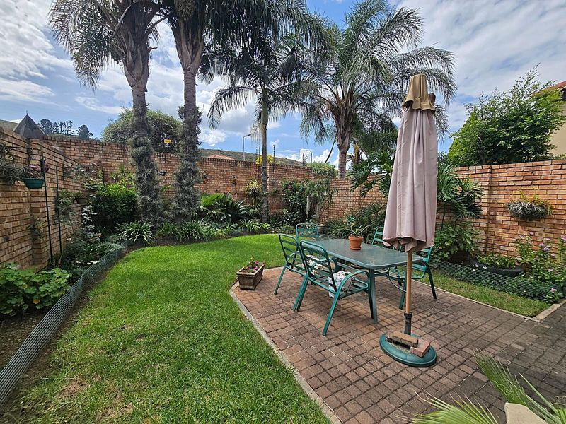 Stunning 2 Bedroom Townhouse For Sale in Bergtuin, Pretoria - Photo 5