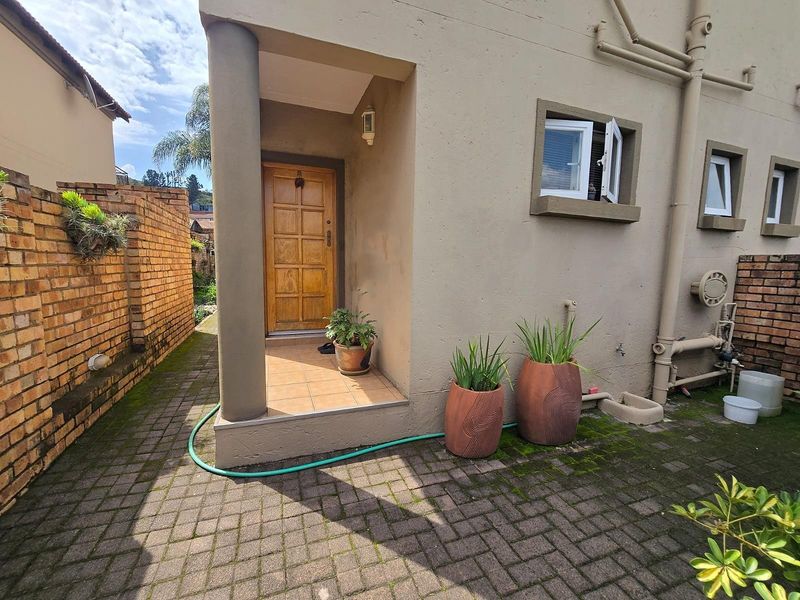 Stunning 2 Bedroom Townhouse For Sale in Bergtuin, Pretoria - Photo 7