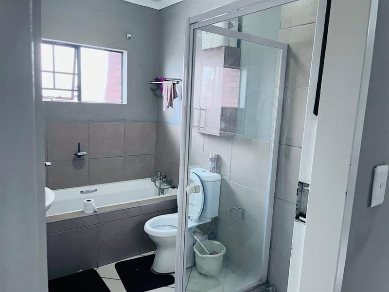 12 (2nd floor), Encore, 1 Morzart, Sagewood, Midrand, Gauteng - Photo 5