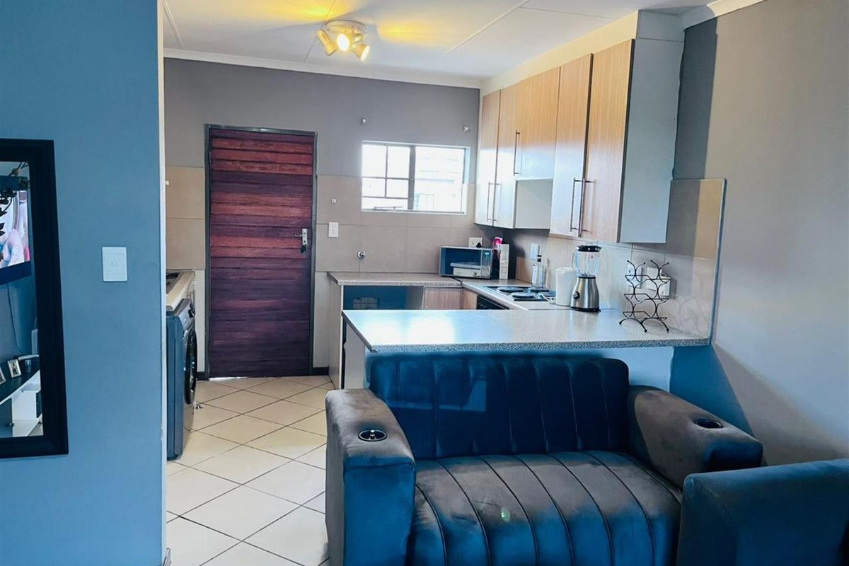 12 (2nd floor), Encore, 1 Morzart, Sagewood, Midrand, Gauteng - Photo 4