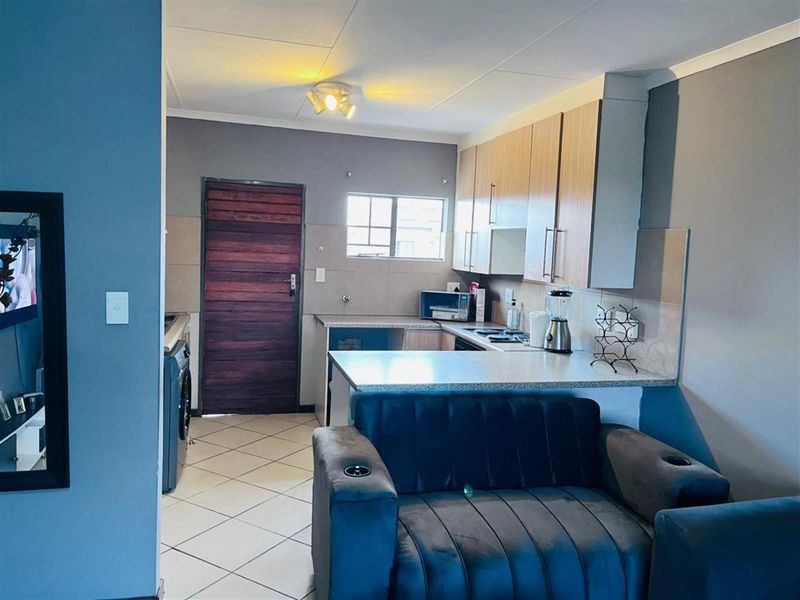 12 (2nd floor), Encore, 1 Morzart, Sagewood, Midrand, Gauteng - Photo 1