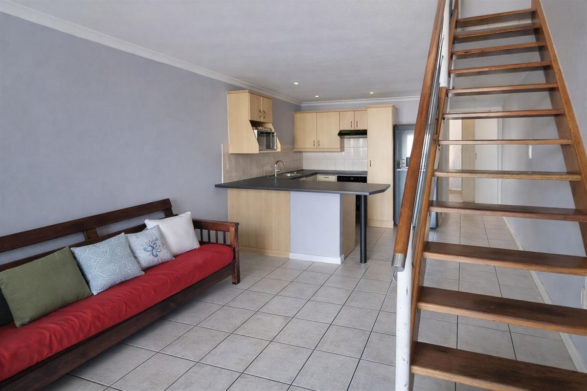 South shore apartments- Spacious 2 Bed 2 Bath with Loft and Garage is Your New Home - Photo 2