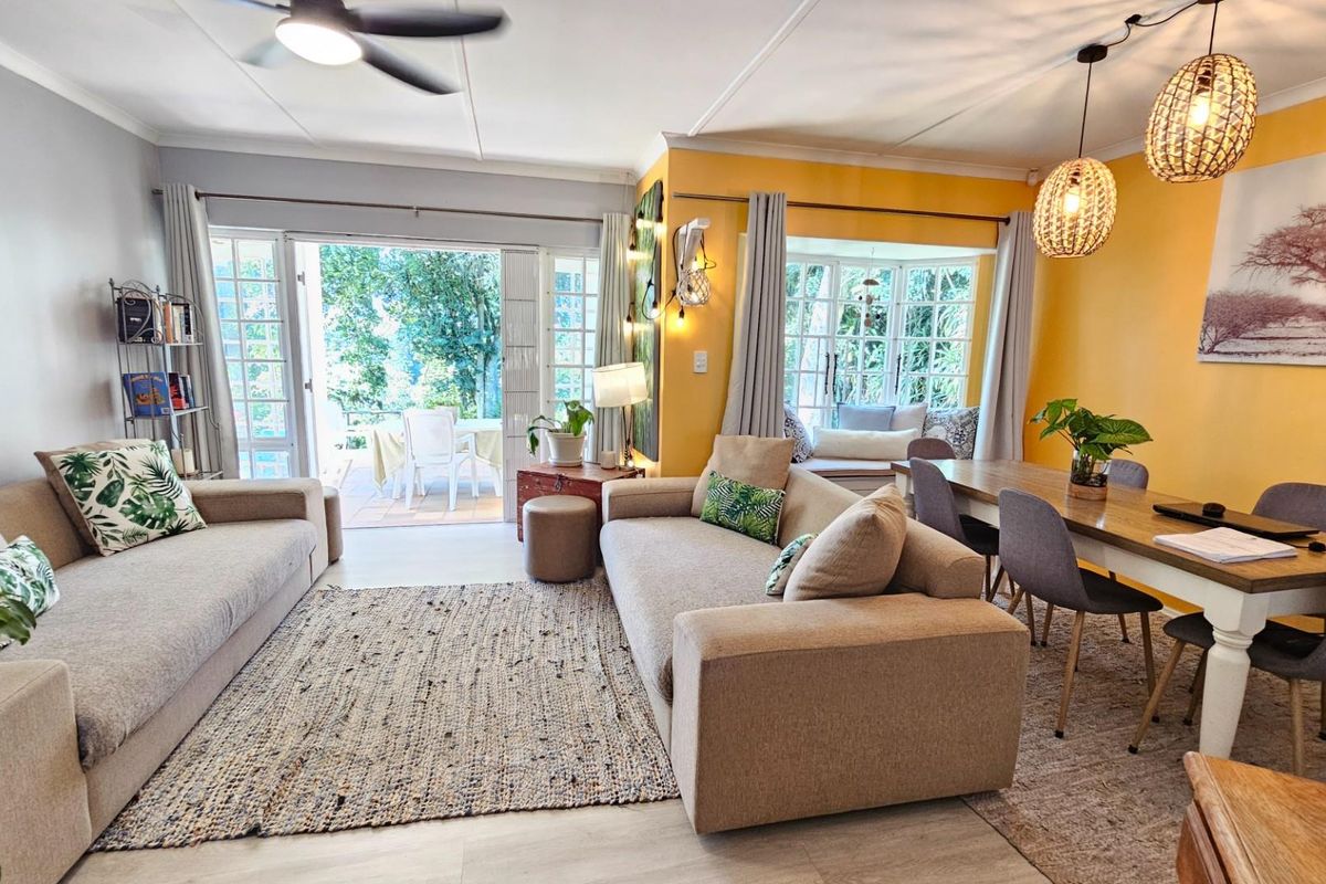 Stylish and Modern Three Bedroom Townhouse in a Pet Friendly Complex - Photo 3