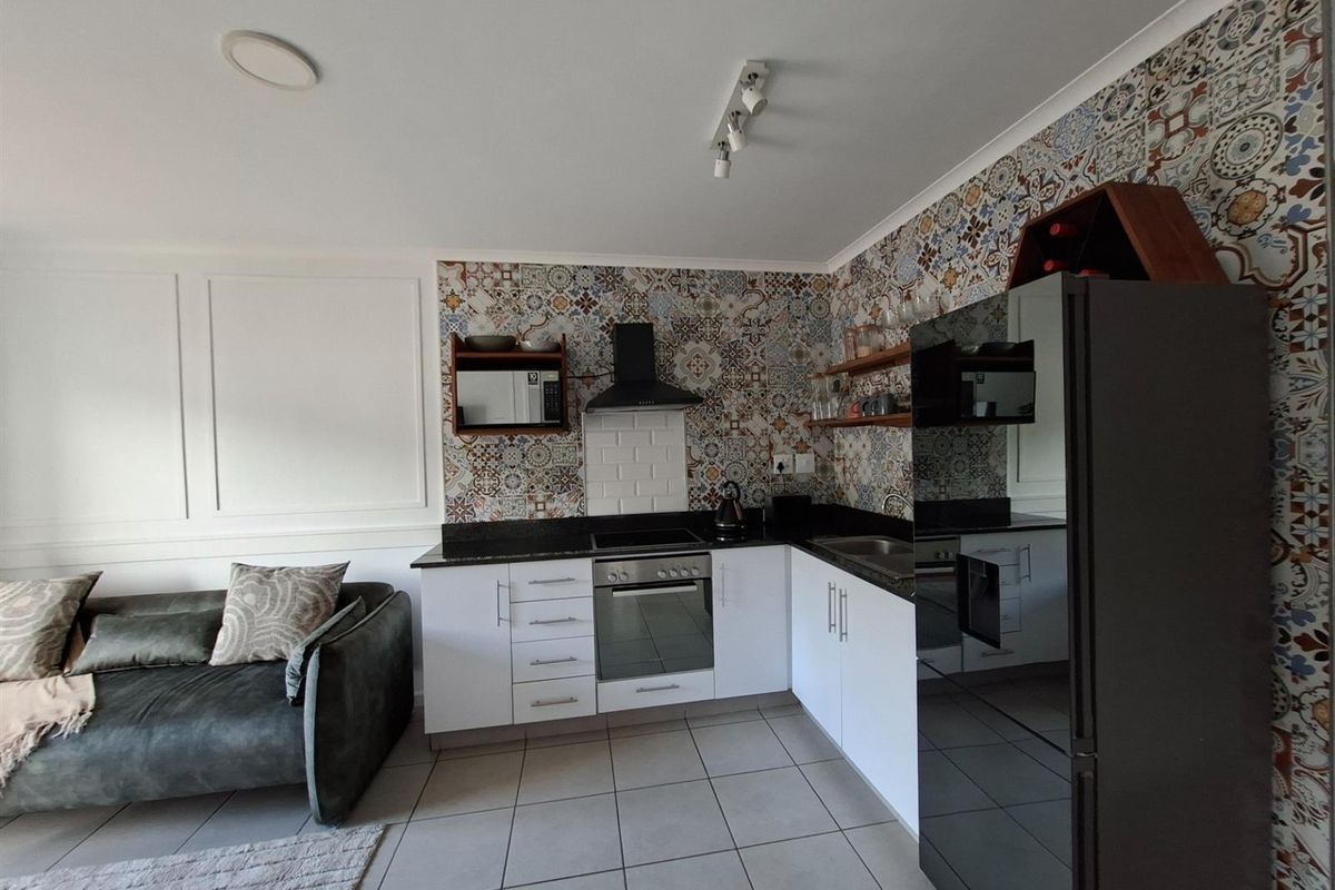 Fully Furnished Simplex Apartment To Rent in Waterfall, KwaZulu Natal - Photo 3