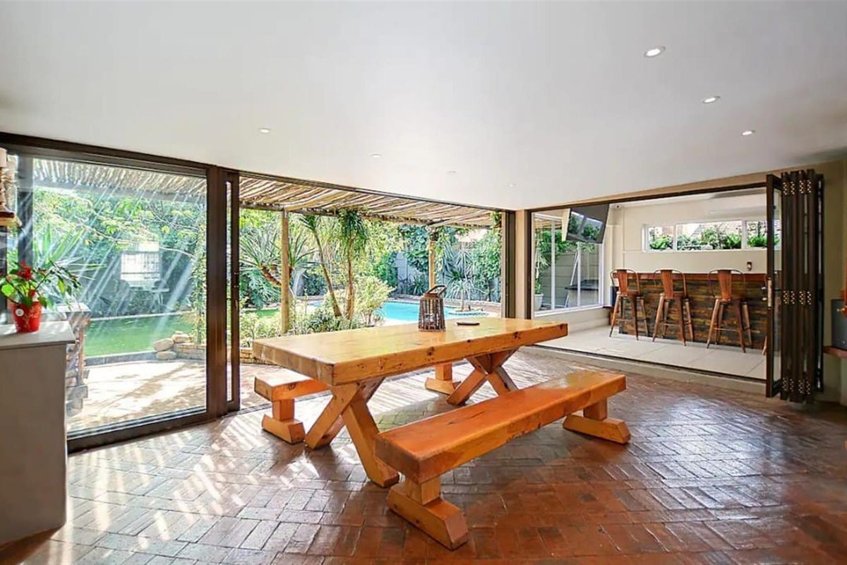 Premium Relocation Rental | Ideal for Professionals and Families | 3-6 Month Lease Opportunity - Photo 5