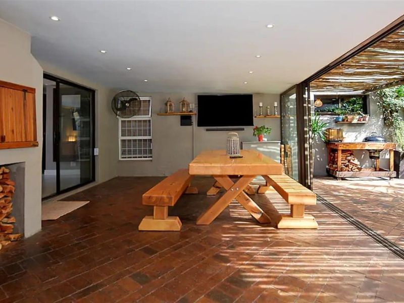 Premium Relocation Rental | Ideal for Professionals and Families | 3-6 Month Lease Opportunity - Photo 6
