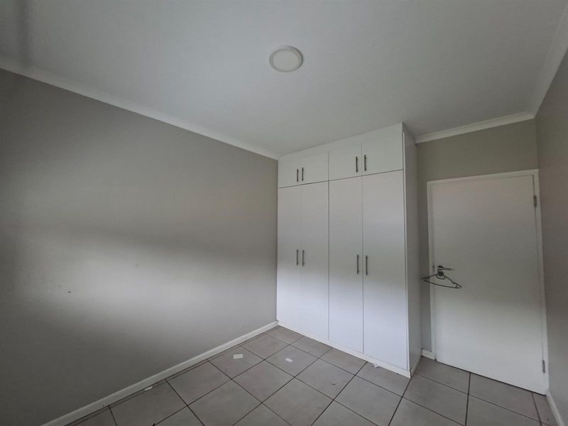 Secure and Luxury Apartment Rent in Waterfall, KwaZulu Natal - Photo 5