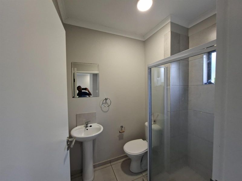 Secure and Luxury Apartment Rent in Waterfall, KwaZulu Natal - Photo 6