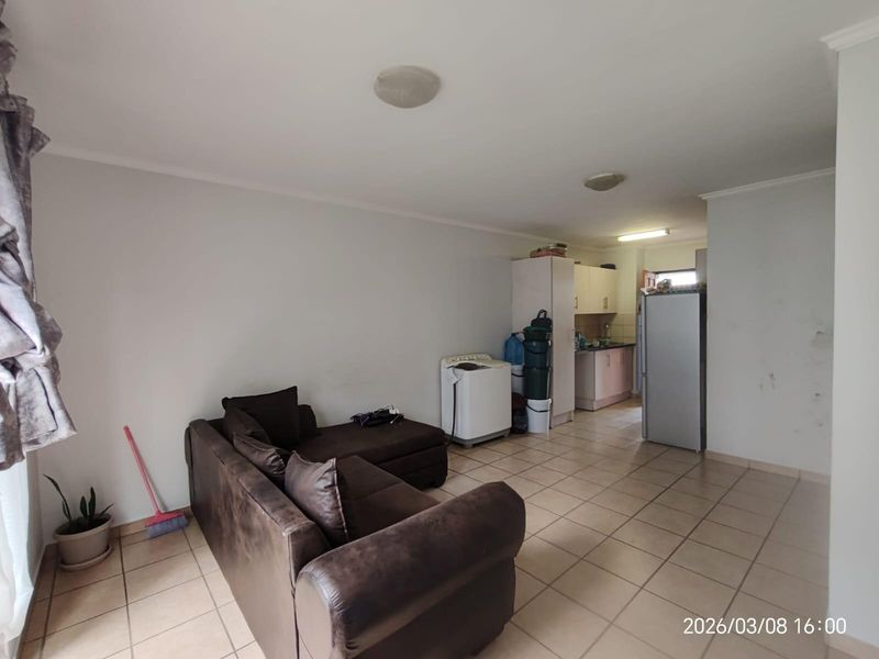 2-Bedroom Ground Floor Apartment for Sale in Noordwyk - Photo 6