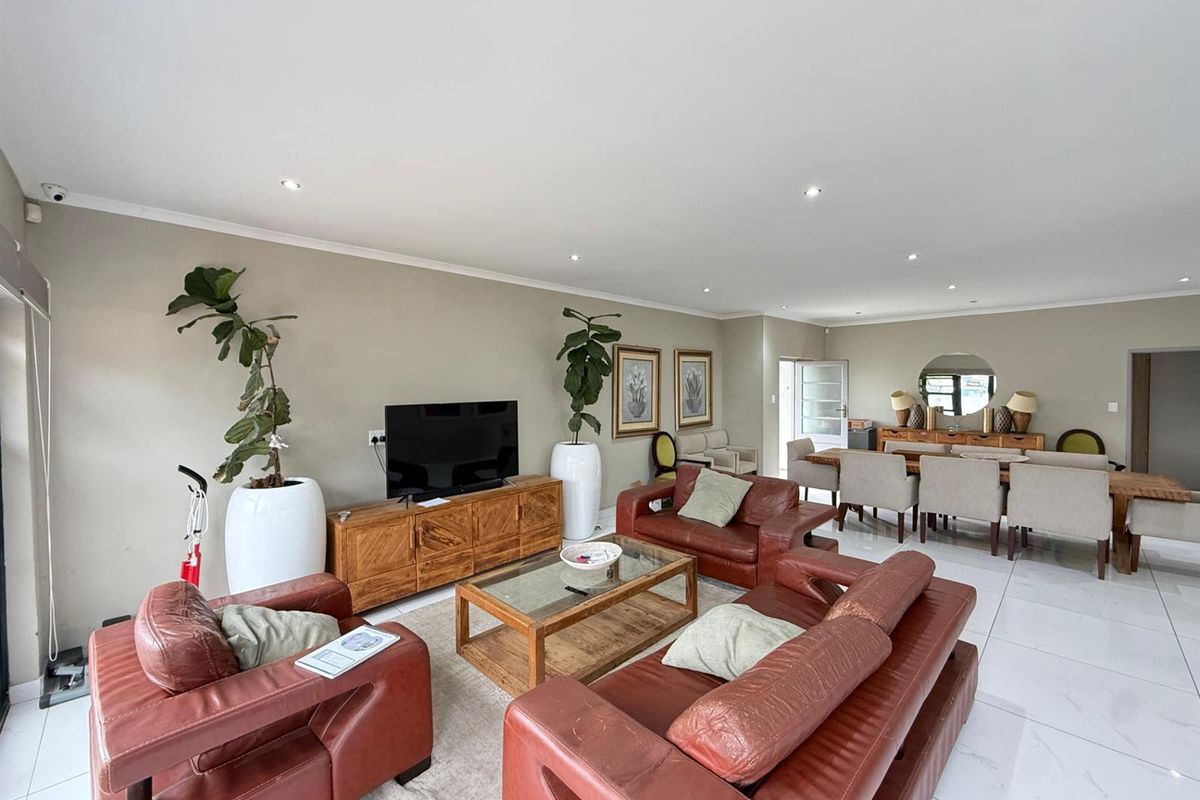 Modern 2 bedroom House to rent in Monte Vista - Photo 2