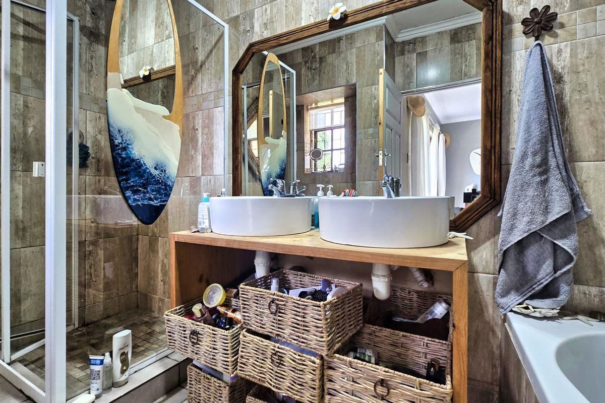 House For Sale in Dana Bay Mossel Bay Western Cape - Photo 5