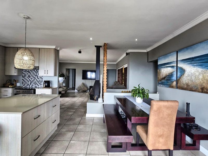 House For Sale in Dana Bay Mossel Bay Western Cape - Photo 7
