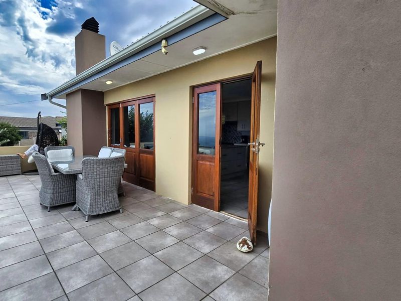 House For Sale in Dana Bay Mossel Bay Western Cape - Photo 6