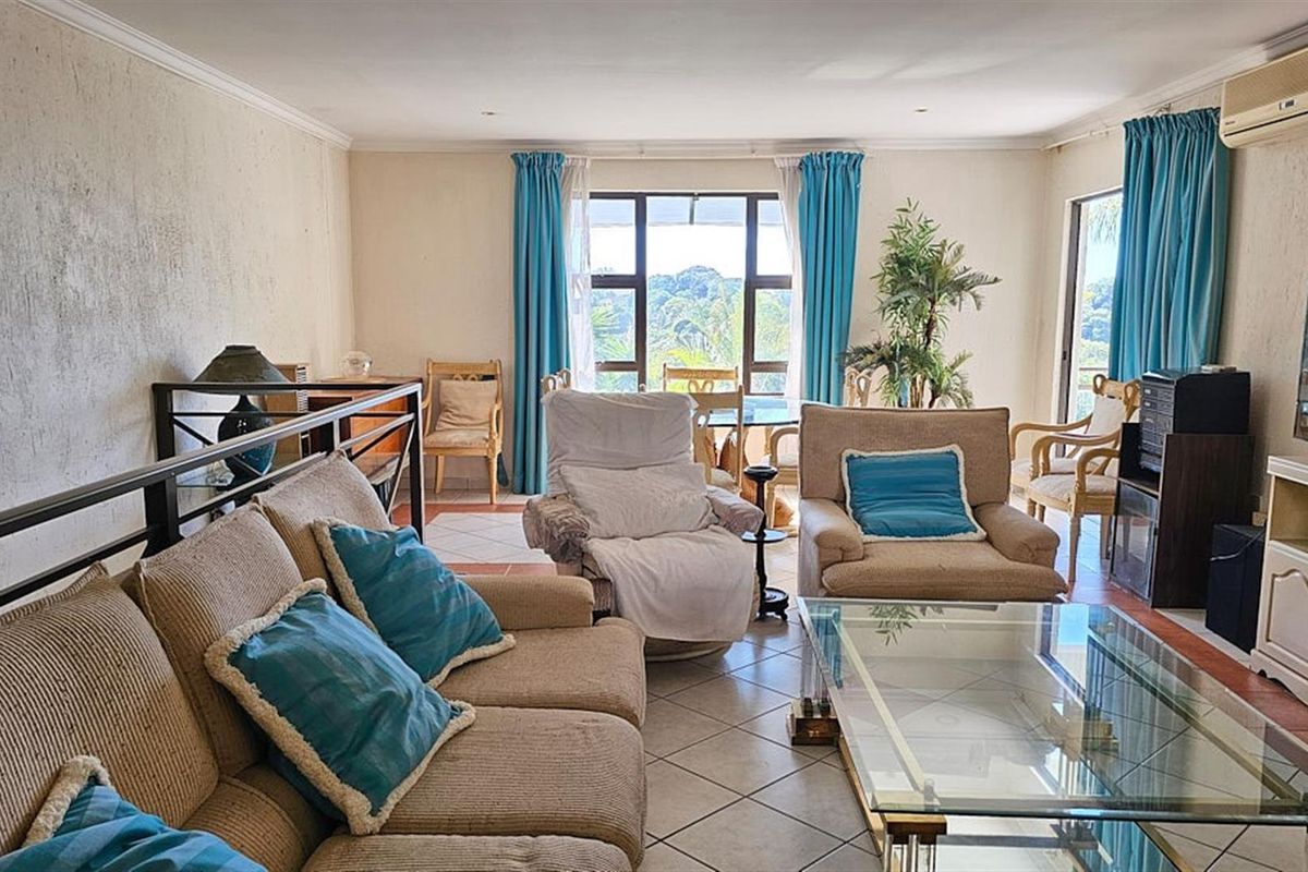 PET FRIENDLY 2 Bedroom, 2 Bathroom Townhouse - Photo 3