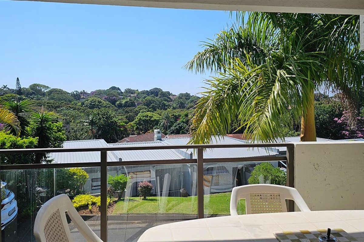 PET FRIENDLY 2 Bedroom, 2 Bathroom Townhouse - Photo 2