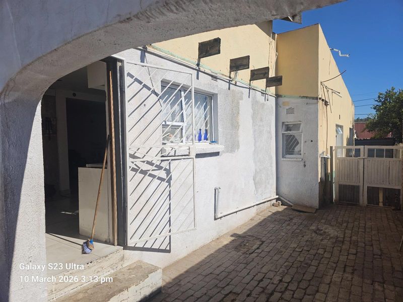 House For Sale in Riverlea, Johannesburg - Photo 9