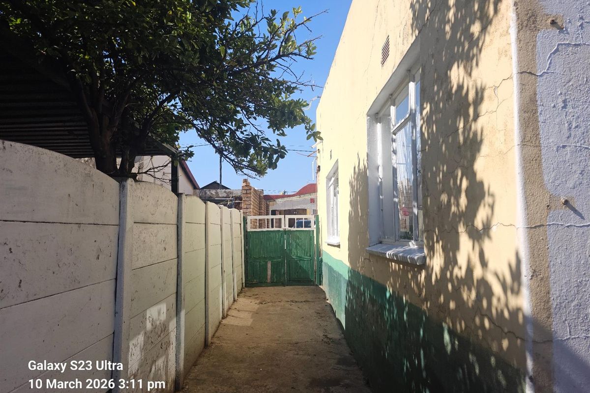 House For Sale in Riverlea, Johannesburg - Photo 3