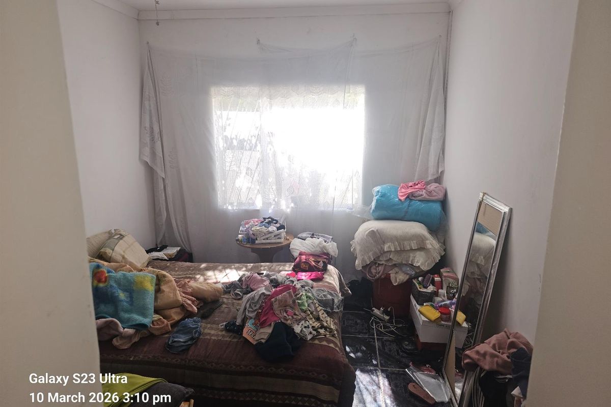 House For Sale in Riverlea, Johannesburg - Photo 4