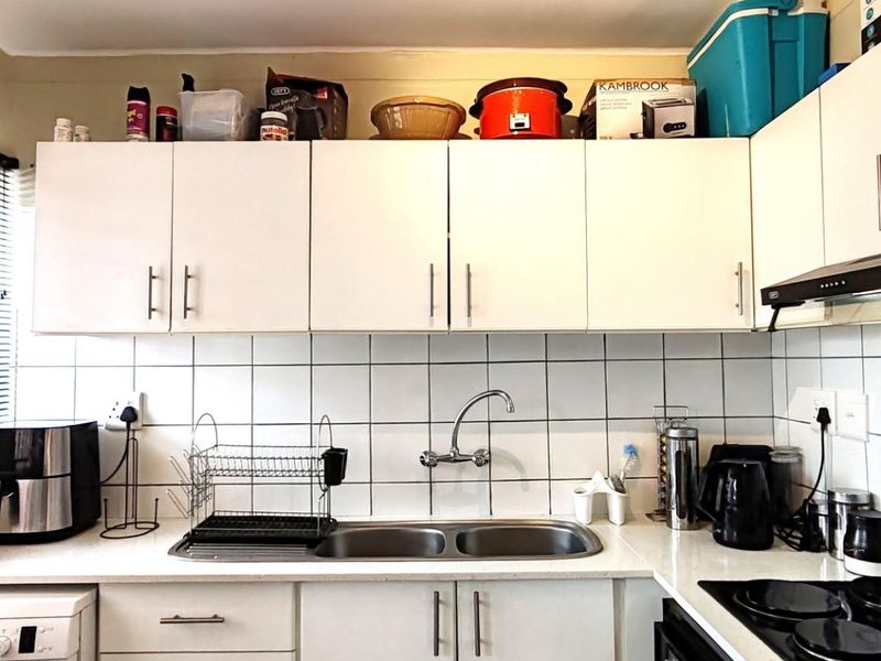 Investment-Ready Duplex in Windsor Place, Elfindale - Strong Yield and Lifestyle Appeal - Photo 5