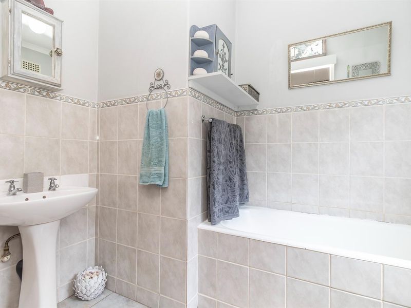 House For Sale in Greymont, Johannesburg - Photo 10