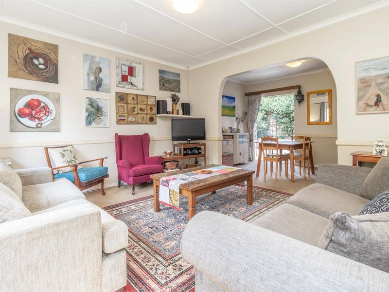 House For Sale in Greymont, Johannesburg - Photo 2