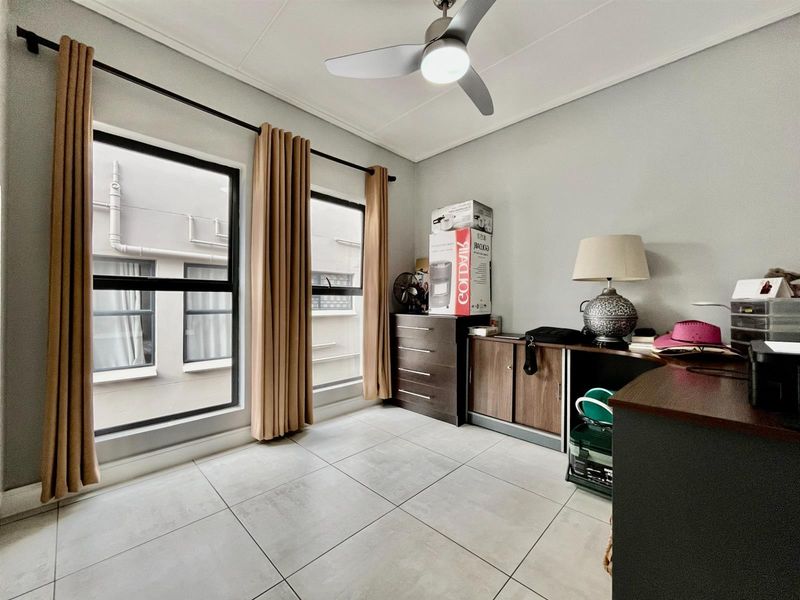 FOR SALE: MODERN APARTMENT WITH 3 BEDROOMS AND A BEAUTIFUL ENVIRONMENT - Photo 6