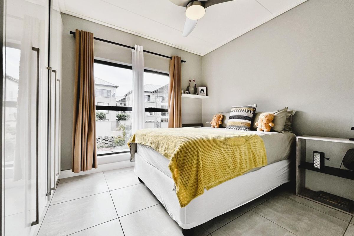 FOR SALE: MODERN APARTMENT WITH 3 BEDROOMS AND A BEAUTIFUL ENVIRONMENT - Photo 5