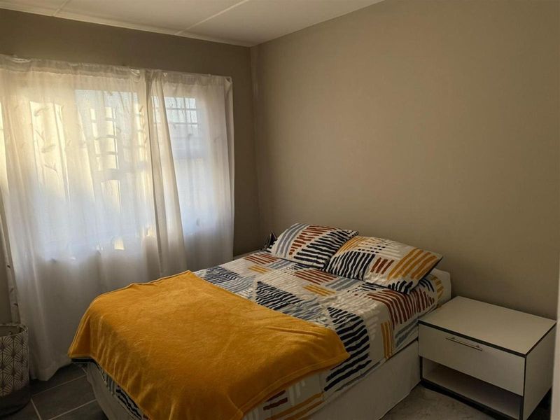 Charming 3-Bedroom Duplex for Sale in Summerset Village - Photo 9