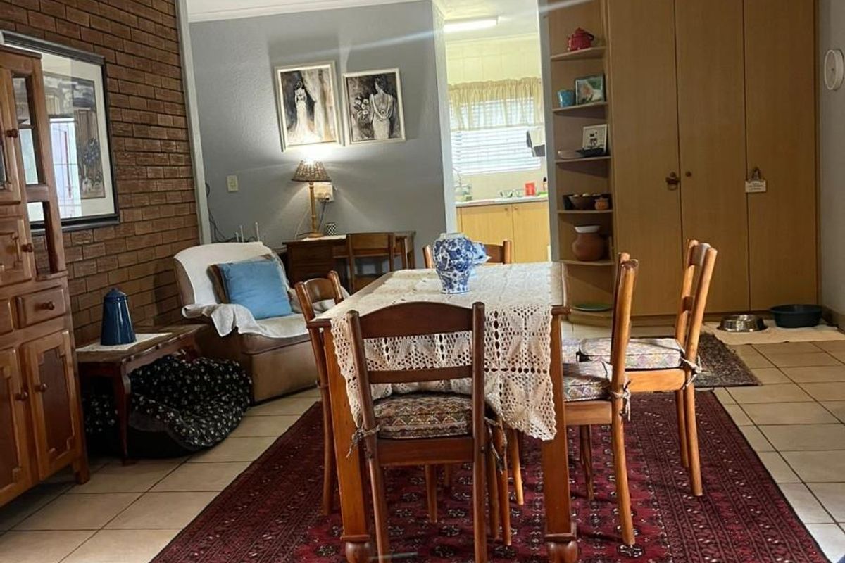 Spacious Family Living in Protea Heights Brackenfell - Photo 4