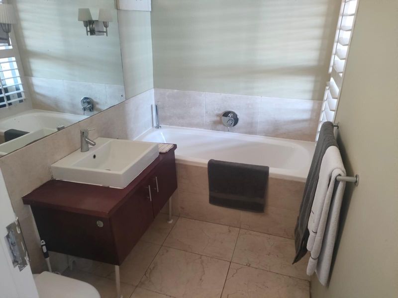 Apartment To Rent in Essenwood, Durban, KwaZulu Natal - Photo 6