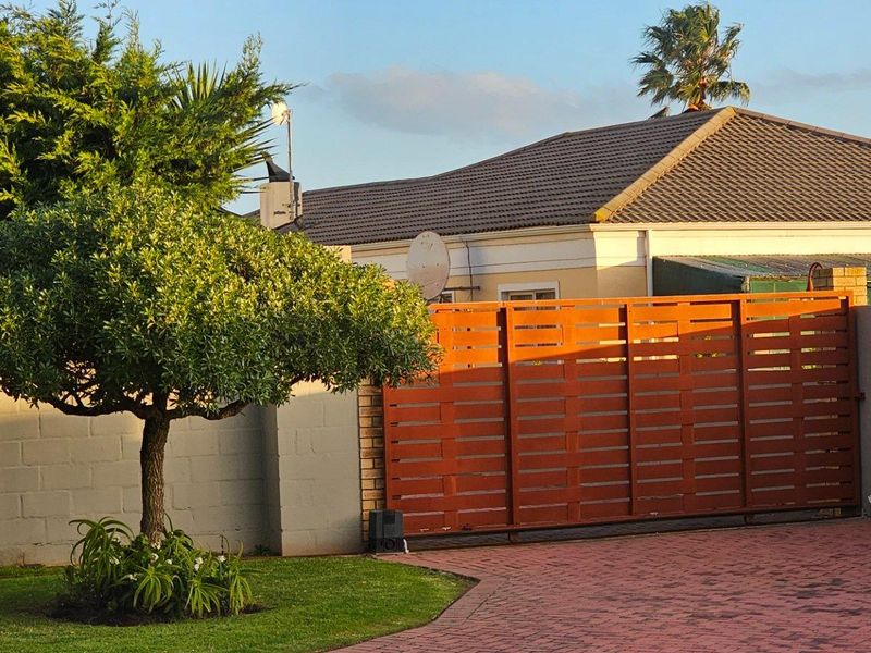 Uninterrupted views. Comfortable living. Space to grow. - Photo 7