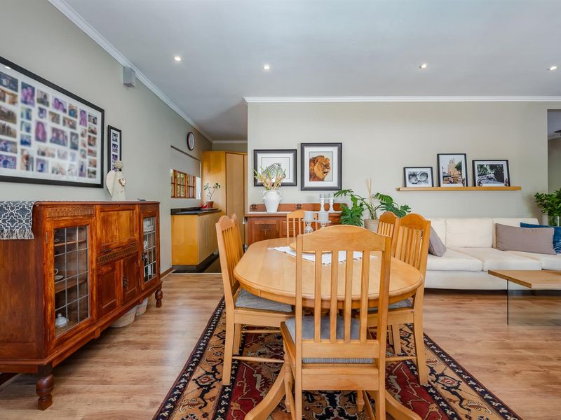 House For Sale in Golden Acre, Somerset West - Photo 5