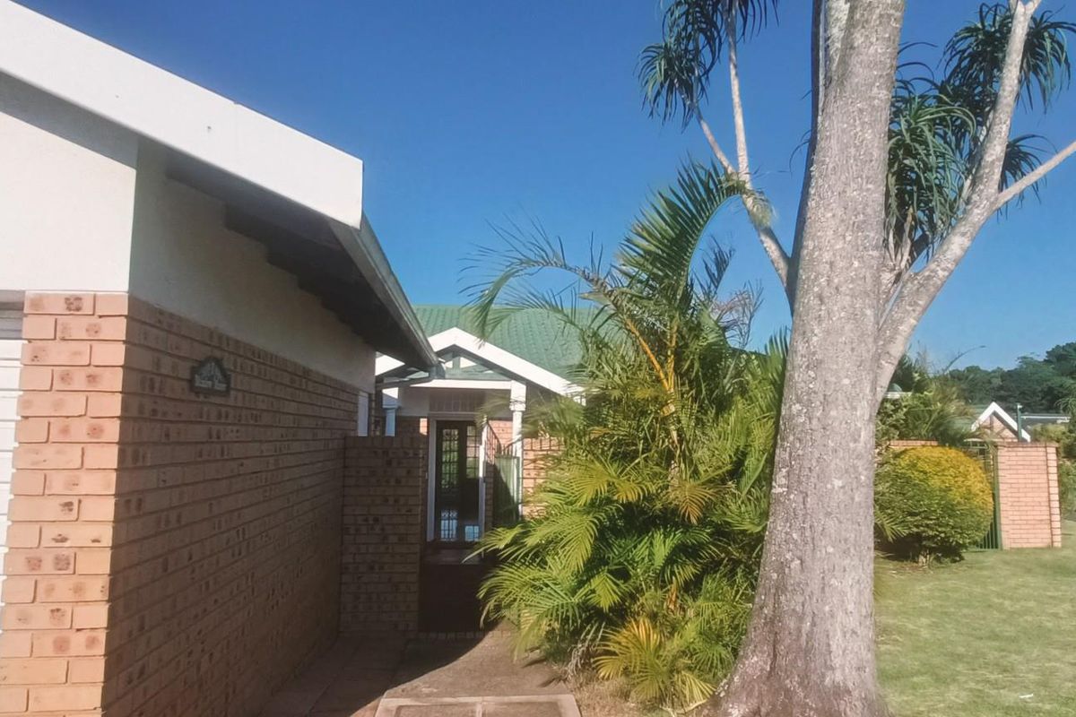 3 Bedroom Townhouse to Rent in Hillcrest Prime Location | Secure Estate Living - Photo 4