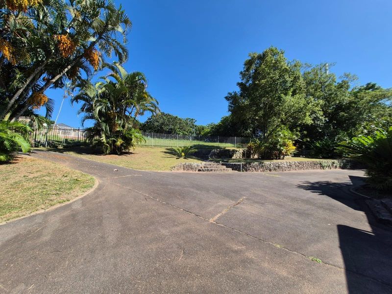 4 Bedroom House For Sale in Yellowwood Park, Durban, KwaZulu Natal - Photo 3