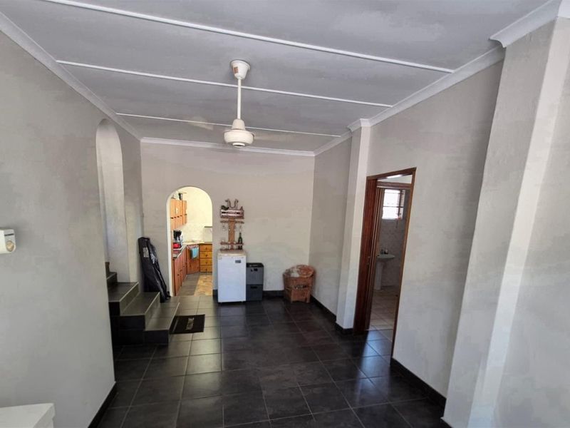 4 Bedroom House For Sale in Yellowwood Park, Durban, KwaZulu Natal - Photo 10