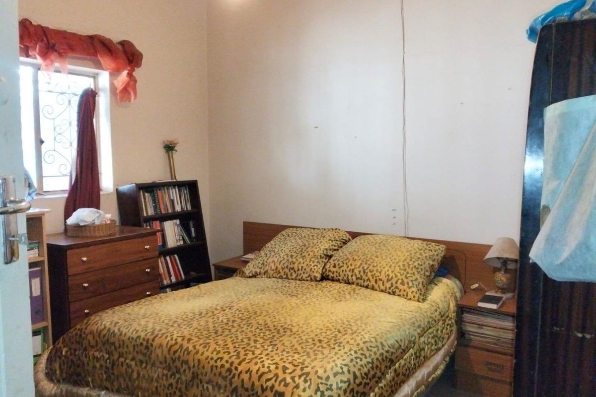 Late Estate Property - Sole Mandate - 2 Bedrooms, Garage and Business Zoning in Springs - Photo 4