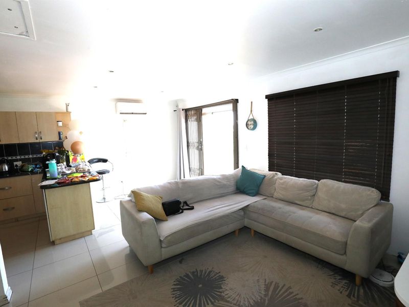 3 Bedroom Townhouse For Sale in New Germany, Pinetown, KwaZulu Natal - Photo 9