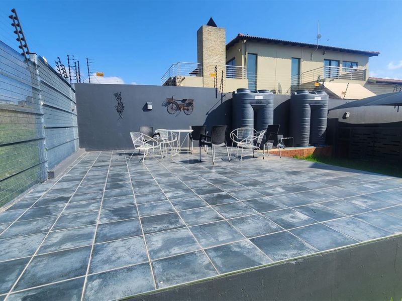 Modern Luxury with Breathtaking Views Heidelberg Estate - Photo 2