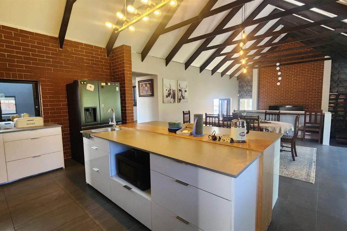 Modern Luxury with Breathtaking Views Heidelberg Estate - Photo 3