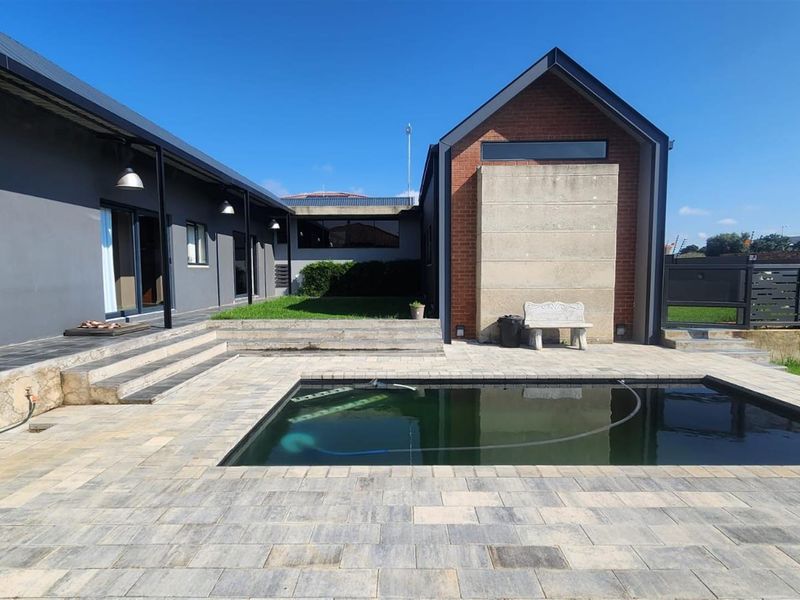 Modern Luxury with Breathtaking Views Heidelberg Estate - Photo 4