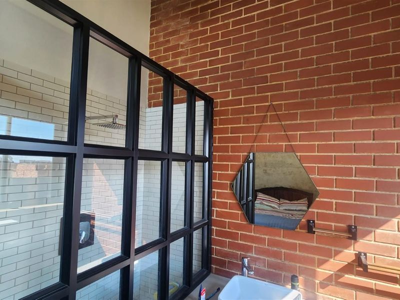 Modern Luxury with Breathtaking Views Heidelberg Estate - Photo 6