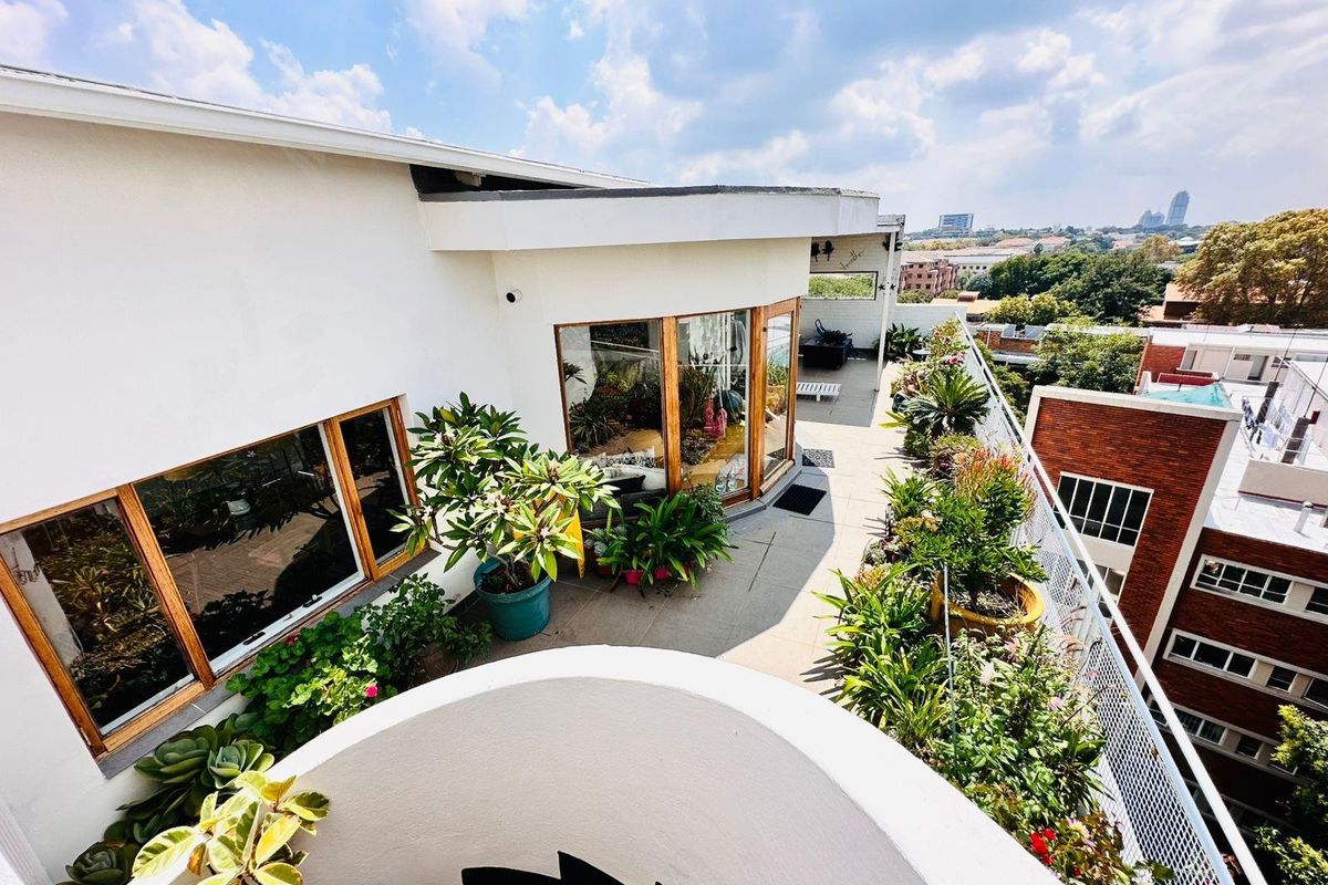 Skyline Sophistication in the Heart of Illovo - Iconic Penthouse Living - Photo 4